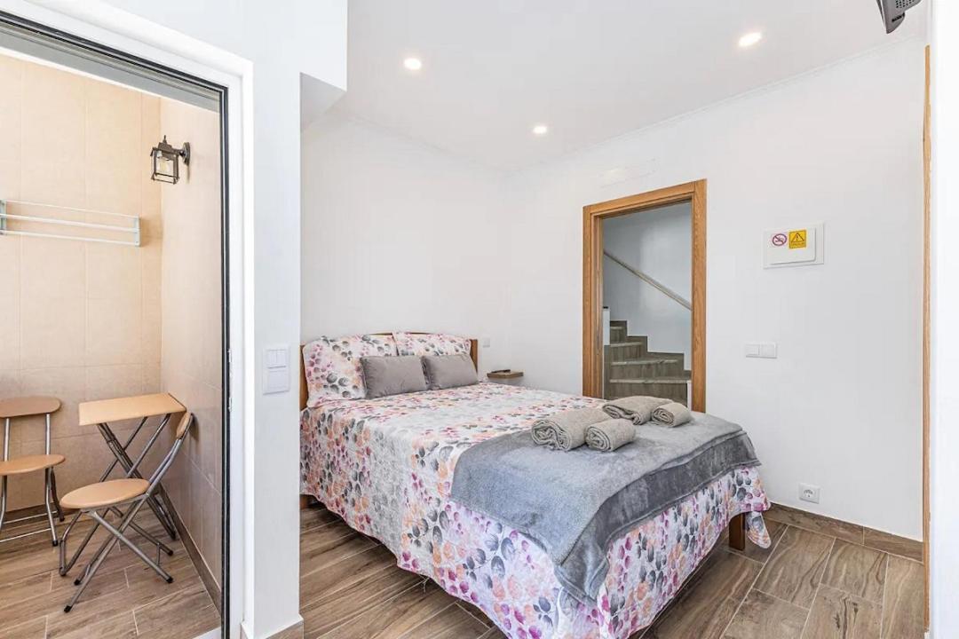 Casa Da Avo - City Center - Private Bedrooms Lagos Room photo